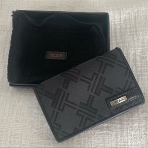 Tumi Signature Collection Card Holder